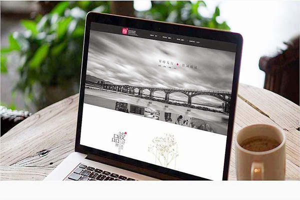 網站建設的不同布局分析